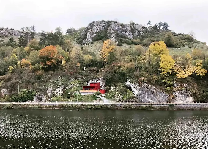 La Tanière