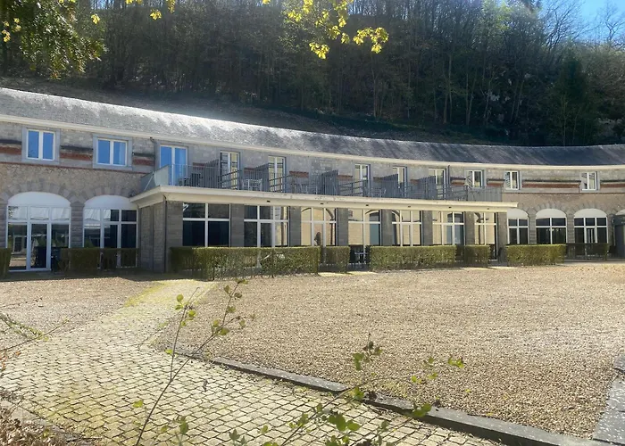 Animaux admis Castel De Pont-a-Lesse