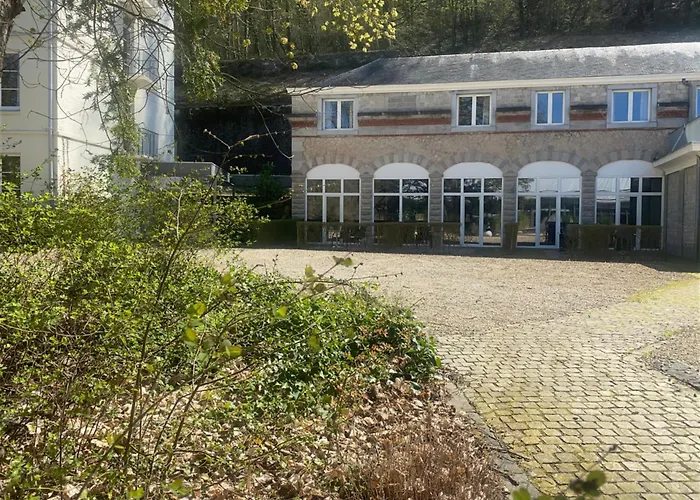 Animaux admis Castel De Pont-a-Lesse